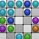 Arcade Lines Deluxe Barevné koule uspořádané v mřížce na šedém a bílém pozadí