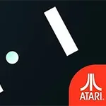 Dva bílé obdélníky a bílá tečka na černém pozadí s logem Atari v pravém dolním rohu