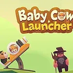 Dvě postavy s vidlemi stojí vedle vystřelovacího zařízení s malým teletem v helmě, nad nimi je nápis Baby Cow Launcher