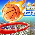 Hořící basketbalový míč nad obroučkou s textem Basket Champ na pozadí