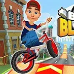 Chlapec na kole provádí kaskadérský skok ve městě s červenou kšiltovkou a nápisem Bike Blast