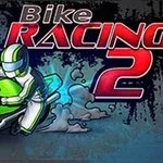 Motorkář v zeleném a bílém jezdeckém obleku na sportovní motorce před textem Bike Racing 2