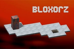 Bloxorz Kostka na šedé dlaždicové plošině s oranžovým pozadím a nápisem Bloxorz