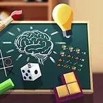 Křída kreslené mozku na tabuli s žárovkou, kostkou, piškvorkami a tetrisovými tvary
