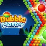 Barevné bubliny a logo s nápisem Bubble Master na tmavém pozadí s hvězdnou oblohou a siluetami stromů