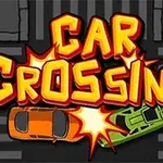Dva auta srážející se pod nápisem Car Crossing na šedém pozadí s přechody pro chodce