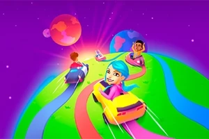 Tři kreslené postavy na barevných drahách jedoucí v autech kolem planety s fialovým vesmírným pozadím a planetami v pozadí