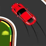 Červené auto driftuje v zatáčce na závodní dráze s barevnými okraji