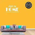 Animovaná postava vedle moderního interiéru s pohovkou a designem na žluté zdi