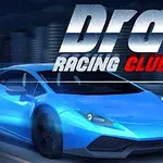 Modrý sportovní auto na pozadí nočního města s nápisem Drag Racing Club
