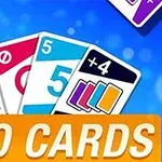 Sada barevných karetních karet na modrém pozadí s nápisem DUO CARDS