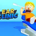Postava sedící na modré zubařské křeslo s výrazem překvapení, s nápisem EAR CLINIC vedle postavy na modrém pozadí