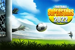 Fotbalový míč letící do branky, s brankářem natahujícím ruce a hráčem kopajícím míč na hřišti, s nápisem Football Superstars 2022 nahoře