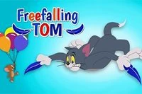 Geronimo! Tom padá k zemi z velké výšky