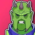 Zelená kreslená postava s rohy a fialovými trnovými výstupky na hlavě, v modrém oblečení na růžovém pozadí