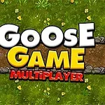 Text Goose Game Multiplayer na pozadí zeleného trávníku s květinami a kamenitou cestou uprostřed