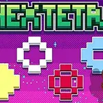 Barevné geometrické tvary na fialovém pozadí s titulkem v pixelové grafice