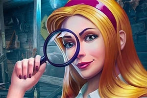 Žena s dlouhými blond vlasy drží lupu v ruce a usmívá se na pozadí místnosti plné předmětů