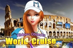 Žena s dlouhými zrzavými vlasy a bílou kšiltovkou s písmenem M stojí před Koloseem s nápisem Hidden Objects World Cruise