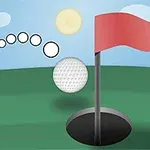 Golfový míček letící směrem k jamce s červenou vlajkou na zeleném hřišti pod slunečnou oblohou
