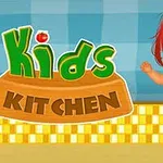 Dítě s červenými vlasy v pruhovaném tričku stojí vedle nápisu Kids Kitchen na kostkovaném pozadí