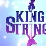 Název King of Strings s kytarou v pozadí na modrém a fialovém pozadí se světelnými efekty