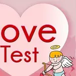 Růžové pozadí s velkým bílým srdcem a nápisem Love Test uvnitř, doplněné kresleným andílkem s lukem v pravém dolním rohu