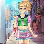 Blond dívka s brýlemi ve veselém oblečení kráčí ulicí plnou obchodů v anime stylu