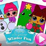 Dvě kreslené postavičky v zimním prostředí, jedna se sněhulákem a druhá s vánočním stromkem, s textem Popsy Surprise Winter Fun uprostřed