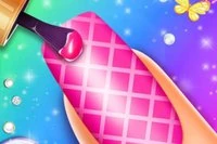 Navrhni si vlastní nehty a nauč se vše o nail artu v této hře o manikúru