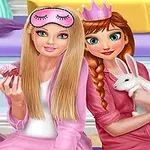Dvě kreslené dívky v růžových pyžamech, jedna drží cupcake a druhá bílého králíka, s korunkou a maskou na spaní na hlavě