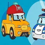 Dvě kreslená auta, žluté s červenou hasičskou helmou a modré policajní, na modrém pozadí
