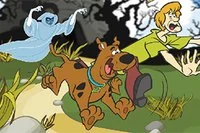 Pomoz Scoobymu a Shaggymu uniknout ze zámku plného duchů!