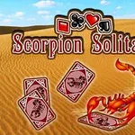 Scorpion na poušti s kartami a názvem Scorpion Solitaire