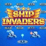 Nápis SHIP INVADERS se zlatými křídly a hvězdami na modrém pozadí s loděmi a oblaky