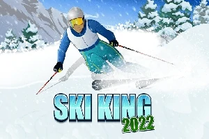 Lyžař v modrobílém oblečení sjíždějící zasněžený svah mezi stromy s nápisem Ski King 2022 ve spodní části