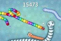 Snake IO War spojuje nový popový vzhled s klasickou hratelností staré