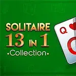 Text na zeleném pozadí s nápisem Solitaire 13 in 1 Collection vedle tří hracích karet s hodnotami Q, K, A