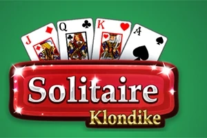 Čtyři hrací karty (J, Q, K, A) nad červeným nápisem Solitaire Klondike na zeleném pozadí