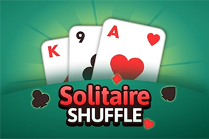 Tři hrací karty s písmennými symboly K, 9 a A, červenými a černými znaky, na zeleném pozadí s nápisem Solitaire Shuffle