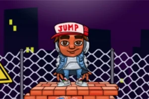 Chlapec s kšiltovkou JUMP stojí na červených cihlách před plotem s městským panoramatem v pozadí