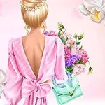 Žena s blond vlasy v růžových šatech s otevřenými zády, držící světle modrou kabelku a kytici květin, obklopená bílými orchidejemi