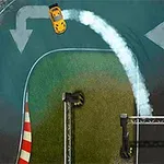 Žluté auto driftující na klikaté silnici s šipkami a kouřovou stopou