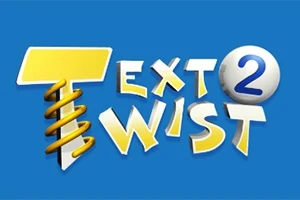 Nápis Text Twist 2 s velkým žlutým kladívkem a modrobílou koulí na modrém pozadí