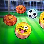 Emoji puky se zábavnými výrazy na fotbalovém hřišti s míčem a brankou v pozadí