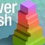 Barevná čtvercová věž ve stupňovitém tvaru na duhovém pozadí s textem tower rush