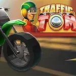 Zelená motorka s jezdcem v helmě a výrazným nápisem v pozadí