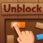 Prst přetahující oranžový blok na dřevěném pozadí s nápisem Unblock It