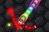 Worm hra s bláznivými vylepšeními!